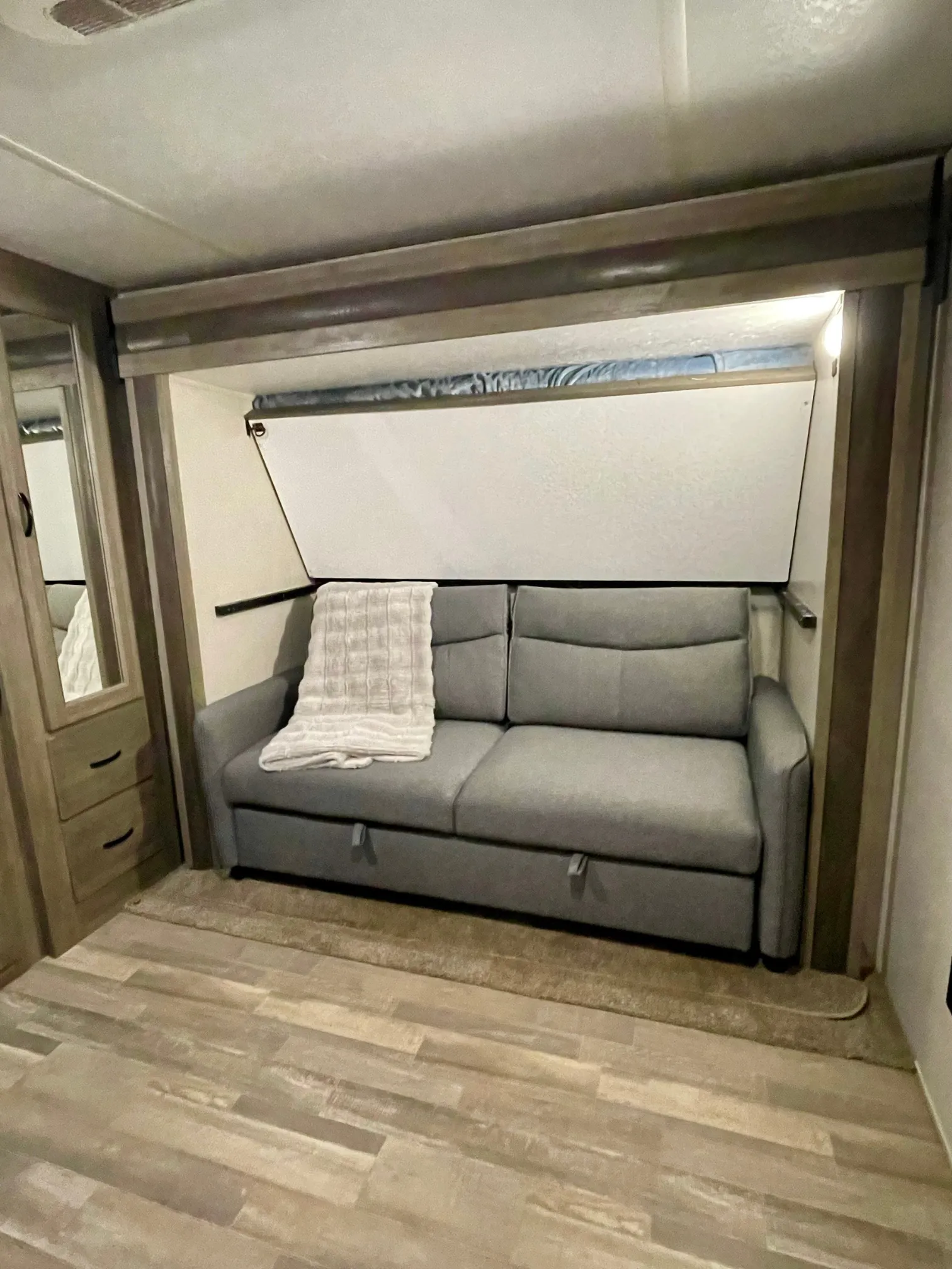 2020 Vibe 33 BH (11)