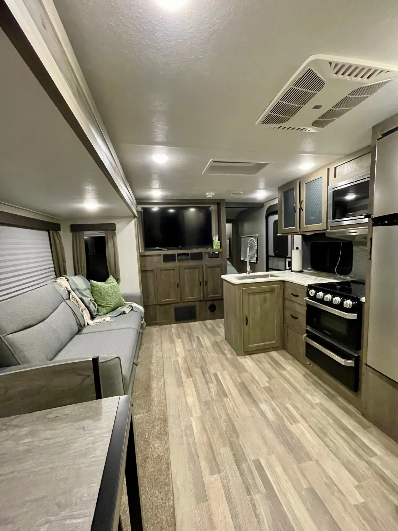 2020 Vibe 33 BH (5)